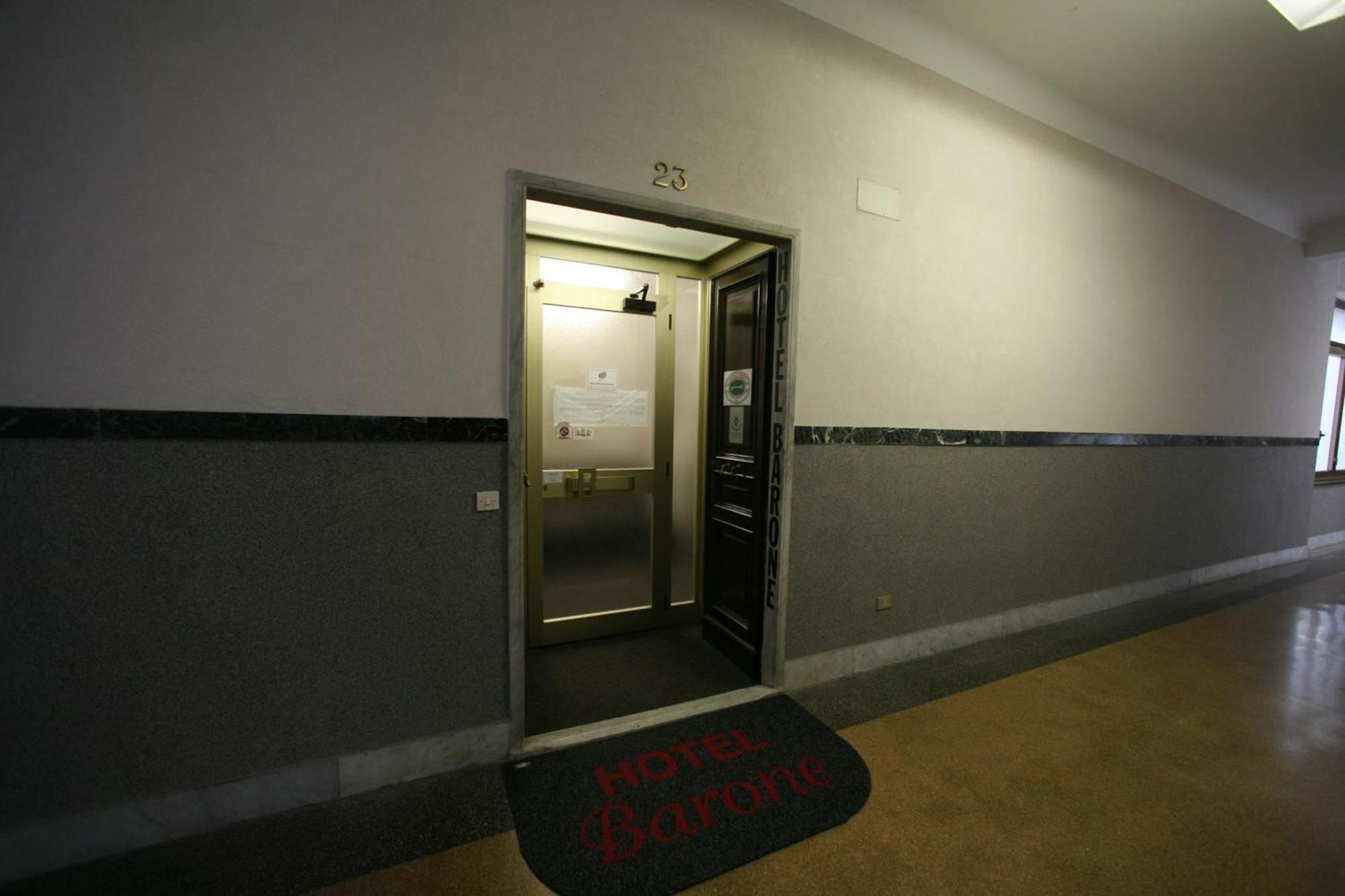 Hotel Barone Γένοβα Εξωτερικό φωτογραφία